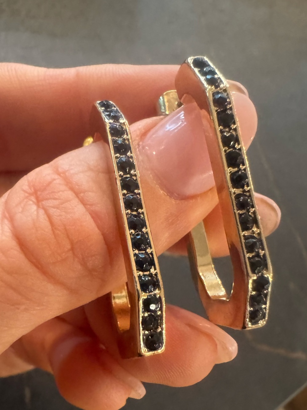 Gold-Tone Hoop Earrings with Black Stones - Elegant Women’s Jewelry